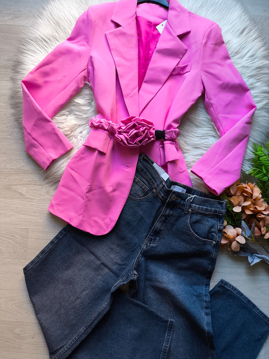 Blazer con fiore